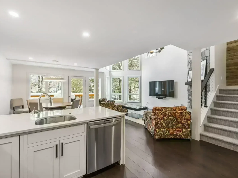 contemporary-house-interior-with-an-open-concept.jpg